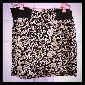 Baroque mini skirt
